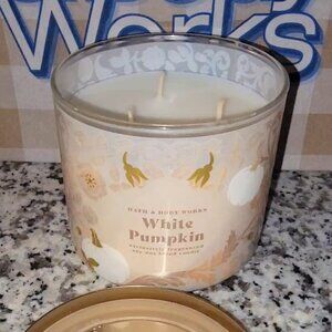 🎉 NEW BATH & BODY WORKS WHITE PUMPKIN CANDLE